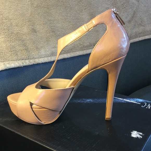 INC Heels - Picture 4 of 5